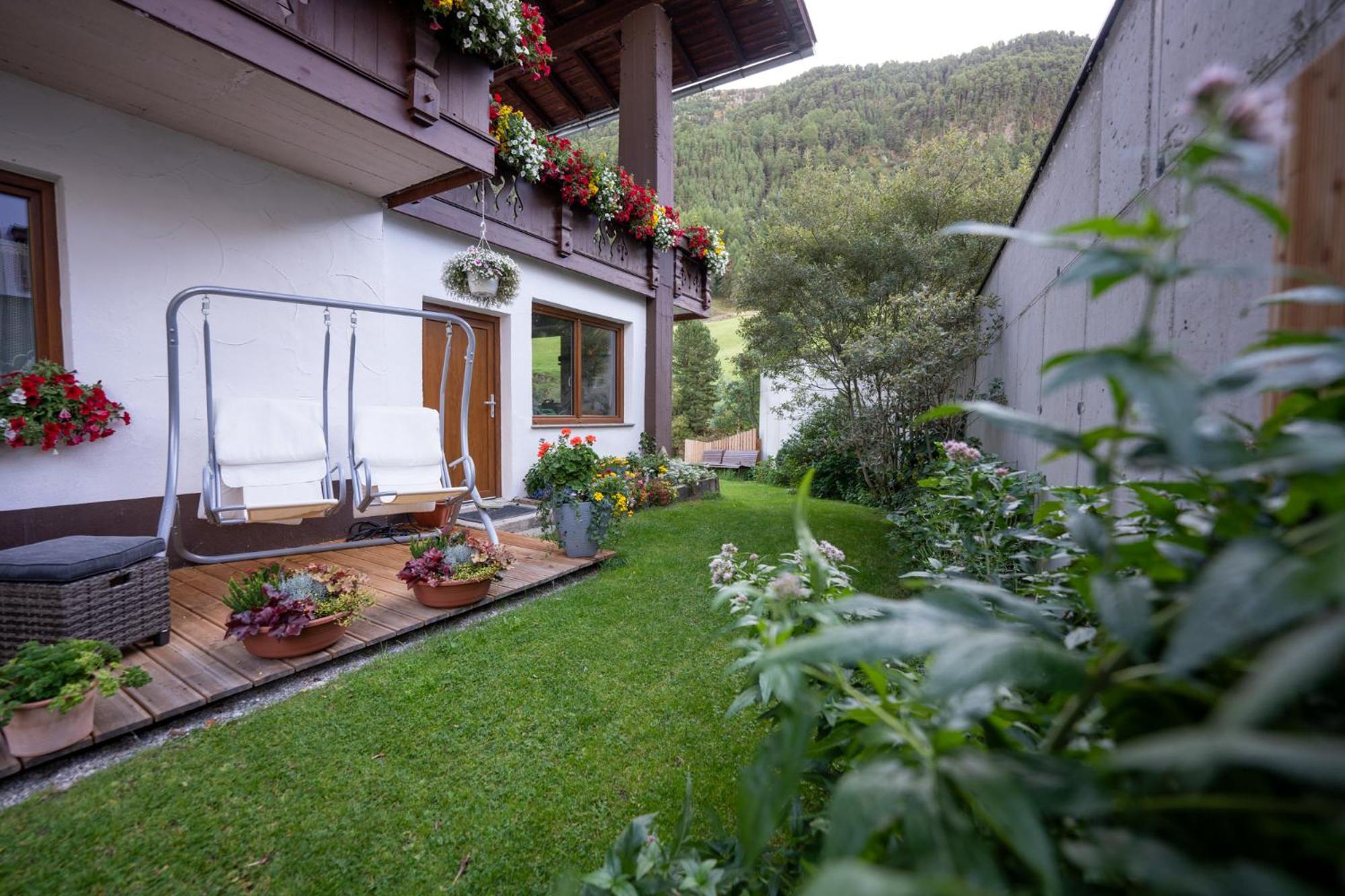 Gaestehaus -Pension Edelweiss フェント エクステリア 写真