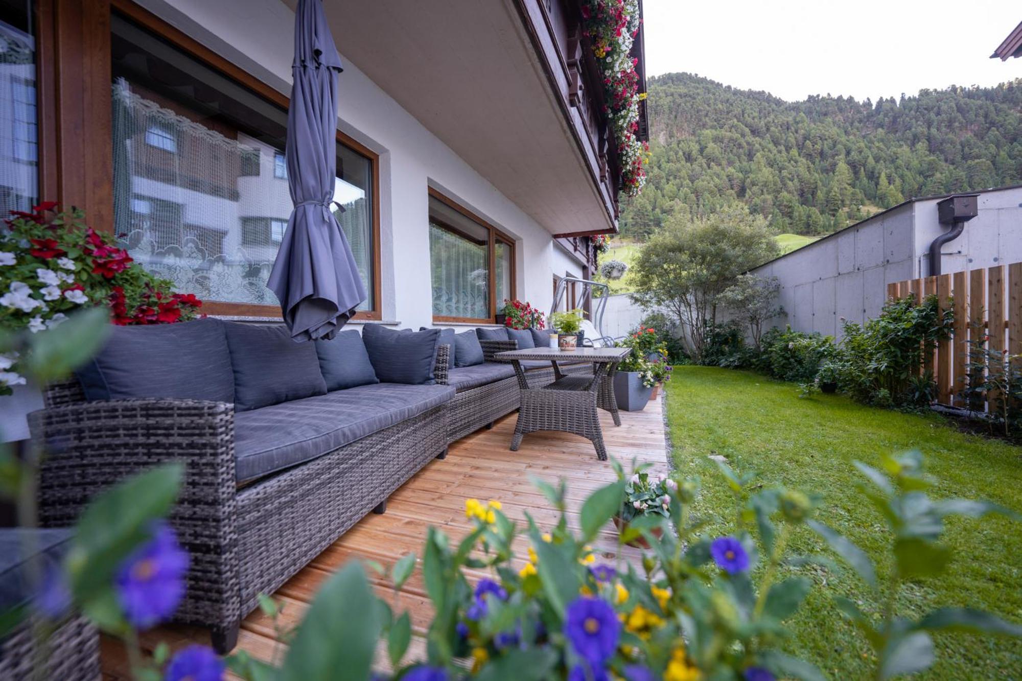 Gaestehaus -Pension Edelweiss フェント エクステリア 写真