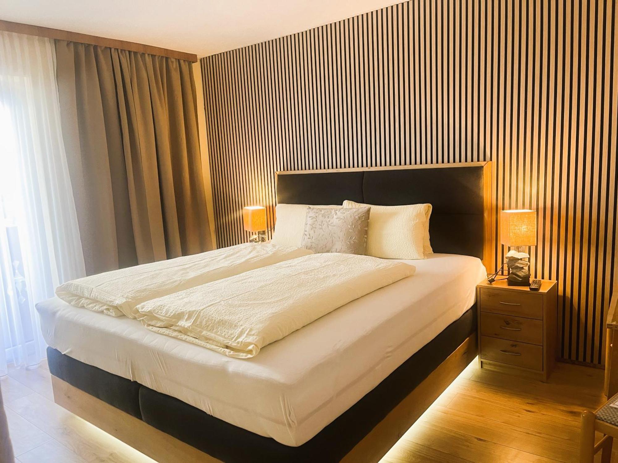 Gaestehaus -Pension Edelweiss フェント エクステリア 写真